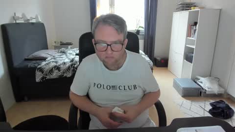 Fredrik online show from January 26, 1:25 pm