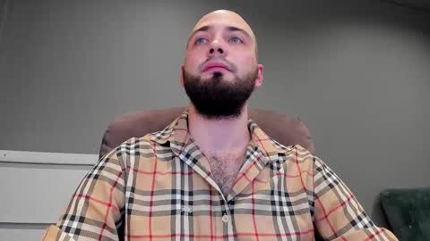 Andrew online show from October 20, 4:38 am