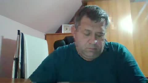 Snapshot of freeboy80180 chatting on December 11, 6:59 pm freeboy80180 online show from December 11, 6:59 pm