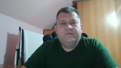 Snapshot of freeboy80180 chatting on December 15, 6:37 pm freeboy80180 online show from December 15, 6:37 pm