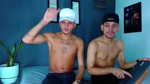 Adam y pitter online show from December 2, 12:27 pm