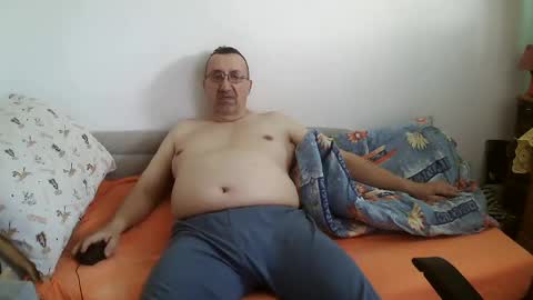 Snapshot of frycxxx chatting on March 8, 10:28 am frycxxx online show from March 8, 10:28 am