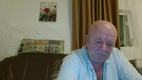 fullballs6 online show from January 6, 4:16 am