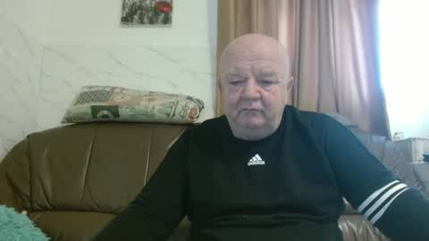 fullballs6 online show from January 15, 7:12 am