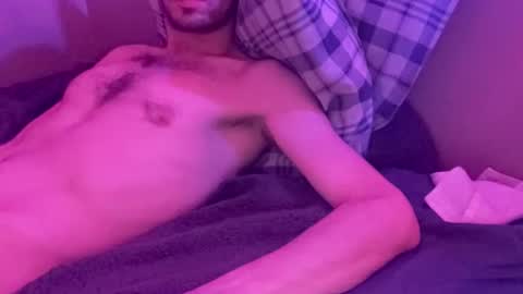 fundude1993 online show from November 12, 9:30 pm