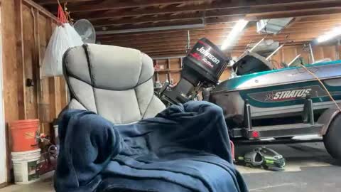 furdude777777 online show from December 2, 8:17 am