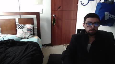 Snapshot of fvckhorneyguy chatting on October 20, 4:11 pm andrew online show from October 20, 4:11 pm