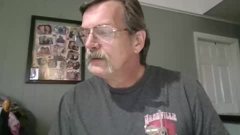 fxson8 online show from November 17, 7:17 pm