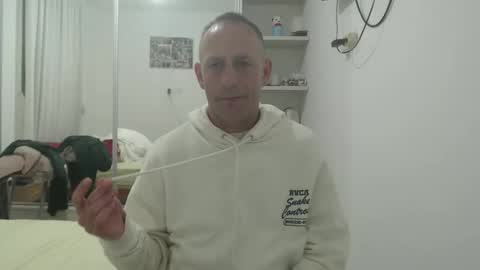 g103031910303 online show from February 22, 10:22 pm