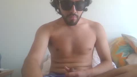 Snapshot of gabriel1839 chatting on March 2, 5:31 pm javier online show from March 2, 5:31 pm