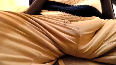 Snapshot of gae89tano chatting on March 5, 8:10 am gae89tano online show from March 5, 8:10 am