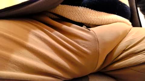 Snapshot of gae89tano chatting on March 5, 10:55 pm gae89tano online show from March 5, 10:55 pm