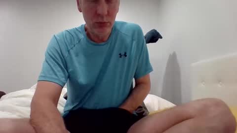 gamerboy200 online show from December 21, 11:46 pm