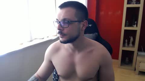 GangstaLover online show from April 9, 6:19 am