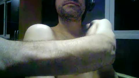 gauchors21 online show from October 25, 2:46 am