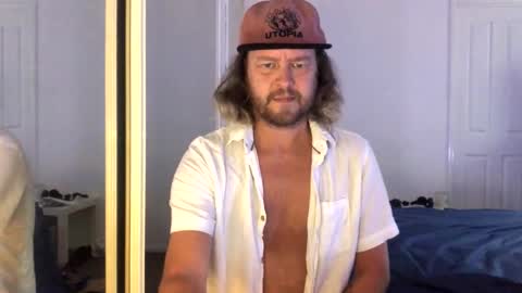 gcsurfer81 online show from March 9, 7:13 am