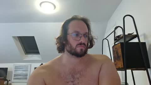 Girthy online show from October 26, 3:52 am