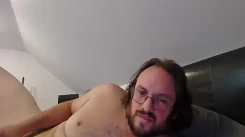 Girthy online show from October 10, 6:02 pm