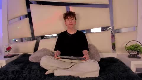 genesis_js online show from January 9, 4:29 am