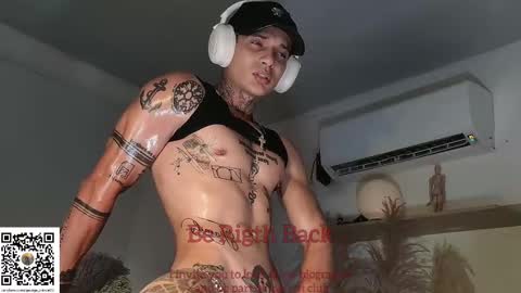 independent model online show from February 26, 6:58 am