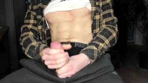 germanmike1997 online show from December 12, 1:49 pm