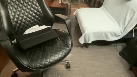 ghostboygbc online show from December 18, 7:48 am