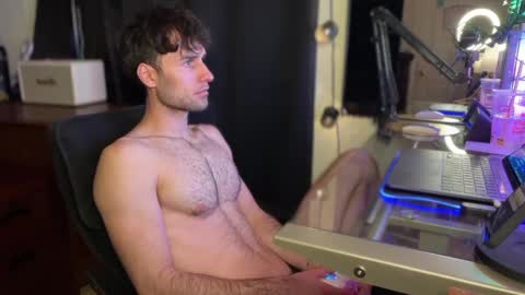 big boy ghost face online show from November 6, 2:14 am