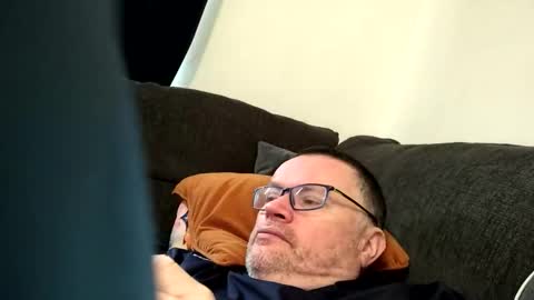 giddyup2222222 online show from December 14, 10:55 am