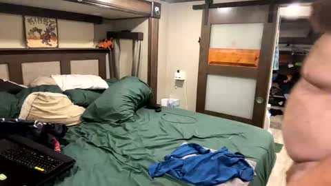 gingerbear3742 online show from March 2, 10:33 am