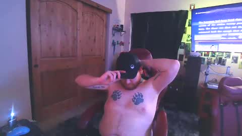 GingerBearCub online show from December 22, 4:28 am