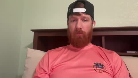 Snapshot of gingermania10 chatting on December 12, 2:37 am gingermania10 online show from December 12, 2:37 am