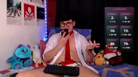 Snapshot of gingertwink_n chatting on February 15, 1:00 am Josh Mills online show from February 15, 1:00 am