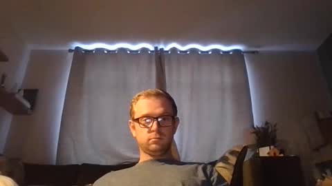 Snapshot of ginwood chatting on October 11, 4:55 pm ginwood online show from October 11, 4:55 pm