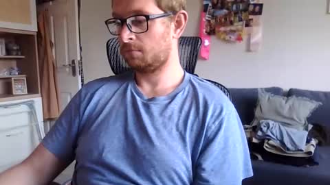 Snapshot of ginwood chatting on September 10, 12:26 pm ginwood online show from September 10, 12:26 pm