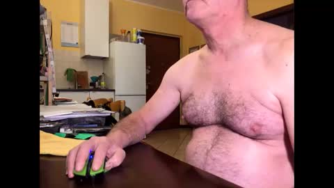 giovanni_1964 online show from January 6, 8:18 am