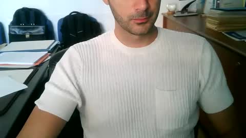 giuseppevai1 online show from September 21, 8:58 am