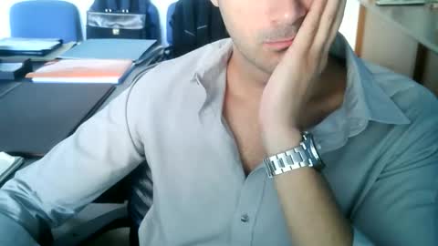 giuseppevai1 online show from September 12, 8:03 am