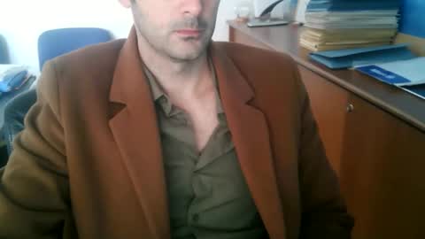 giuseppevai1 online show from November 28, 12:07 pm