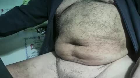 giutomma930394 online show from March 17, 6:43 pm