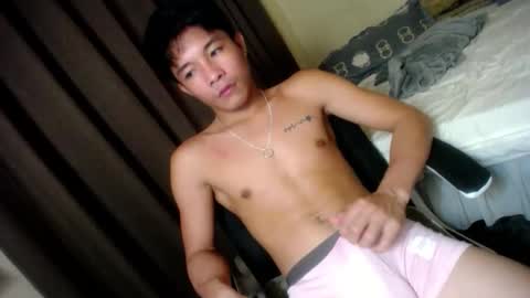 Snapshot of glenndou_daxs chatting on September 30, 12:20 pm glenndou_daxs online show from September 30, 12:20 pm