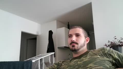 Snapshot of goldnic_10 chatting on October 21, 12:19 pm goldnic_10 online show from October 21, 12:19 pm
