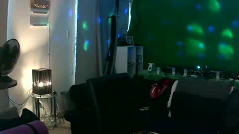 goldyguy011 online show from February 25, 7:52 am