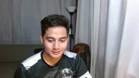 Snapshot of goodcaresweetboy chatting on December 19, 7:07 am FORD online show from December 19, 7:07 am