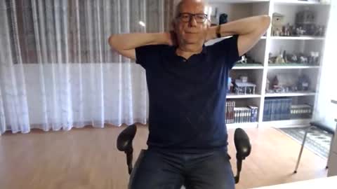 grandpach online show from April 25, 2:03 pm