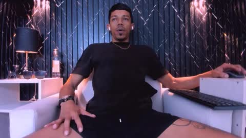 GregorySforza online show from February 12, 9:43 pm