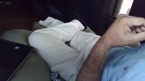 Grey Stud online show from October 22, 5:33 am