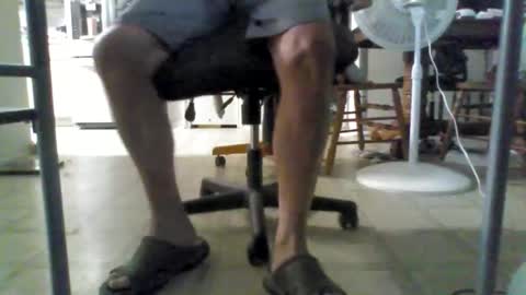 Snapshot of greylinks chatting on October 25, 10:22 pm greylinks online show from October 25, 10:22 pm