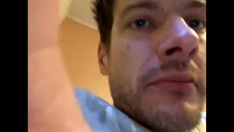 Perfectlyaveragesavage online show from April 9, 4:35 pm