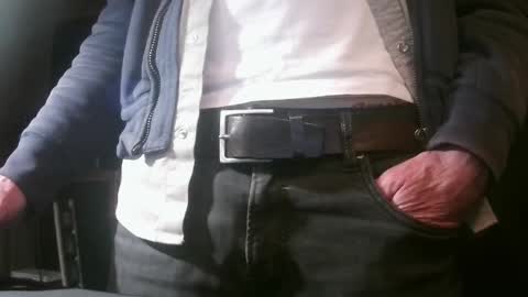 Grim online show from April 10, 8:27 pm