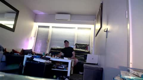 grives13 online show from April 18, 2:35 am